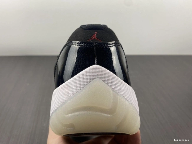 HYPE AV2187-001 Retro Jordan Low 11 Air 72-10 0823